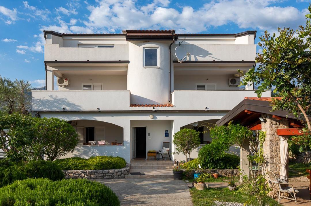 Apartments Punta Seline Esterno foto