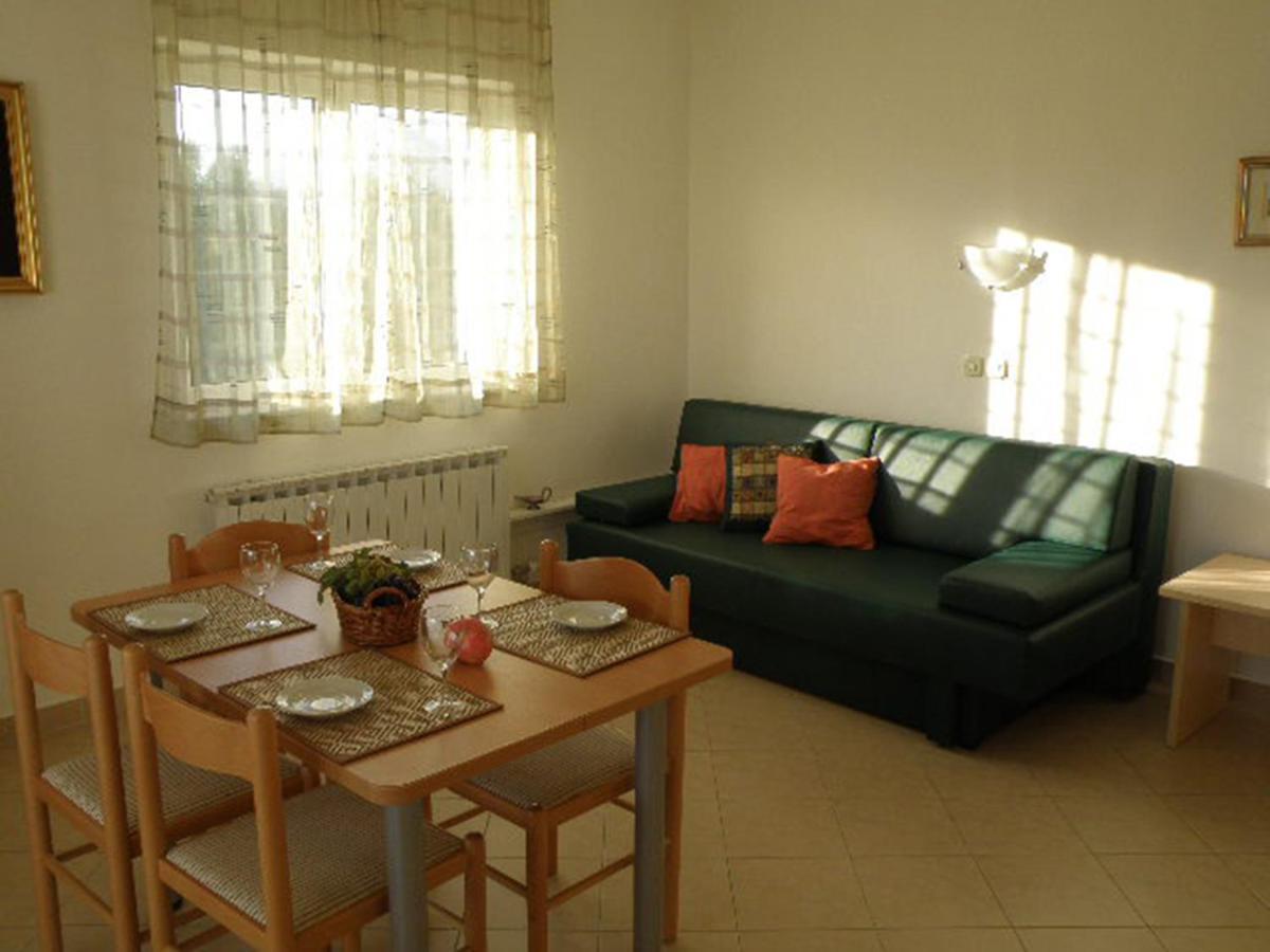 Apartments Punta Seline Esterno foto